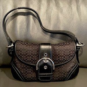 Used AUTHENTIC BLACK COACH purse.